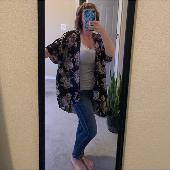 Live 4 Truth Other - 🔅Floral Kimono🔅